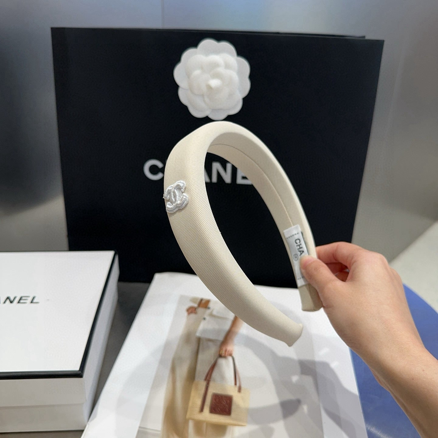 Chanel Headband White in Cloth 201966