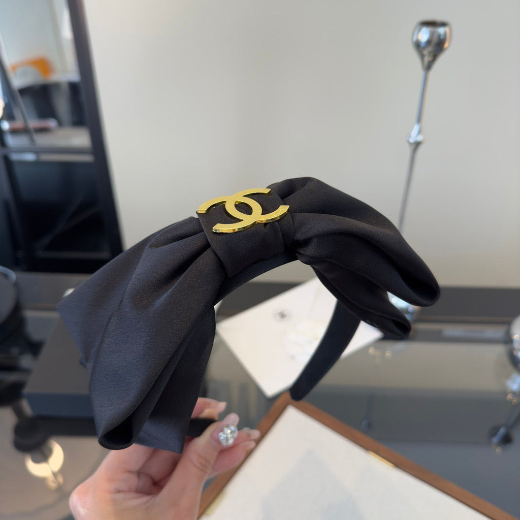 CC 26s Black Bow Headband 275559