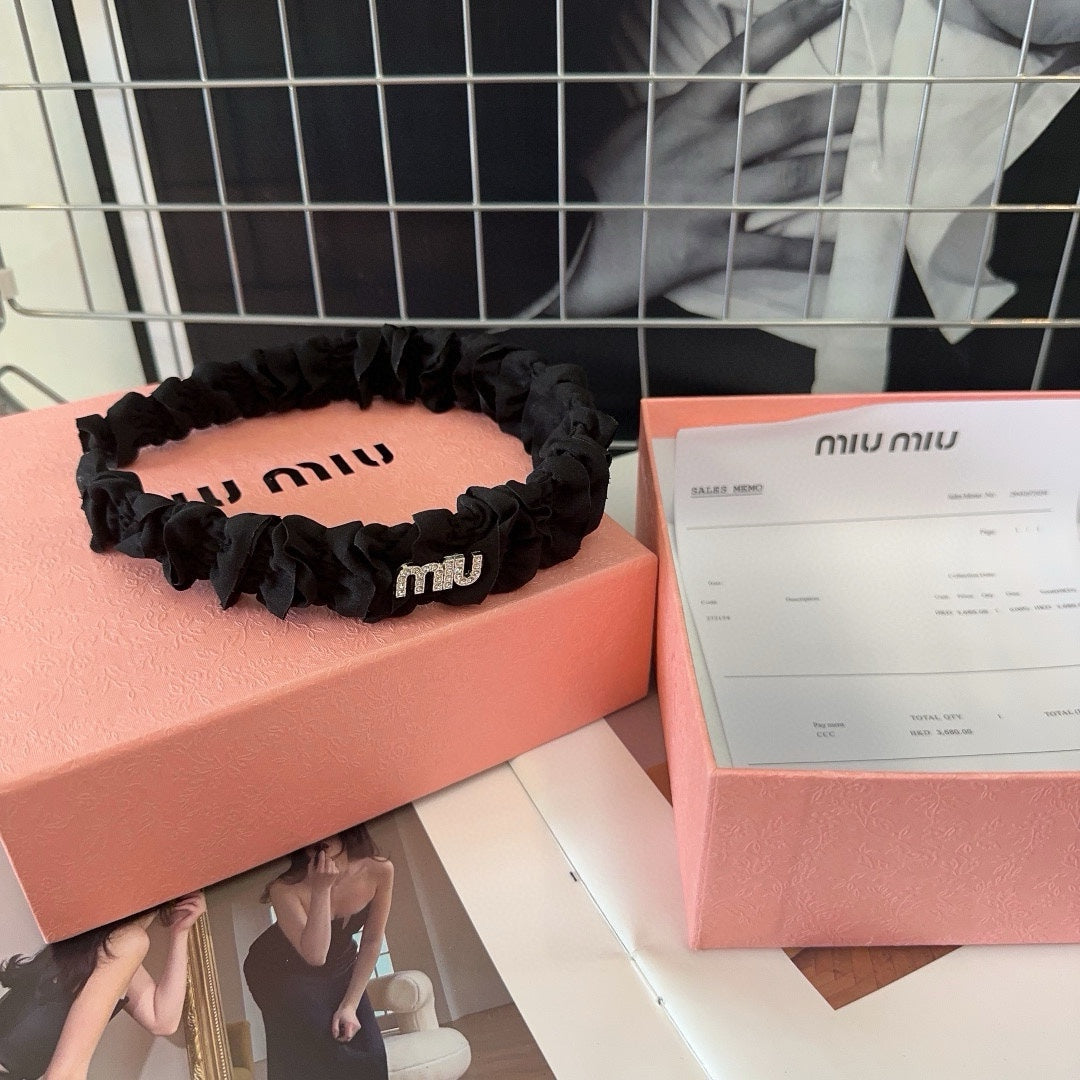 SET HAIRBAND AND HAIR CLIP IN BLACK WRINKLED FABRIC 332067