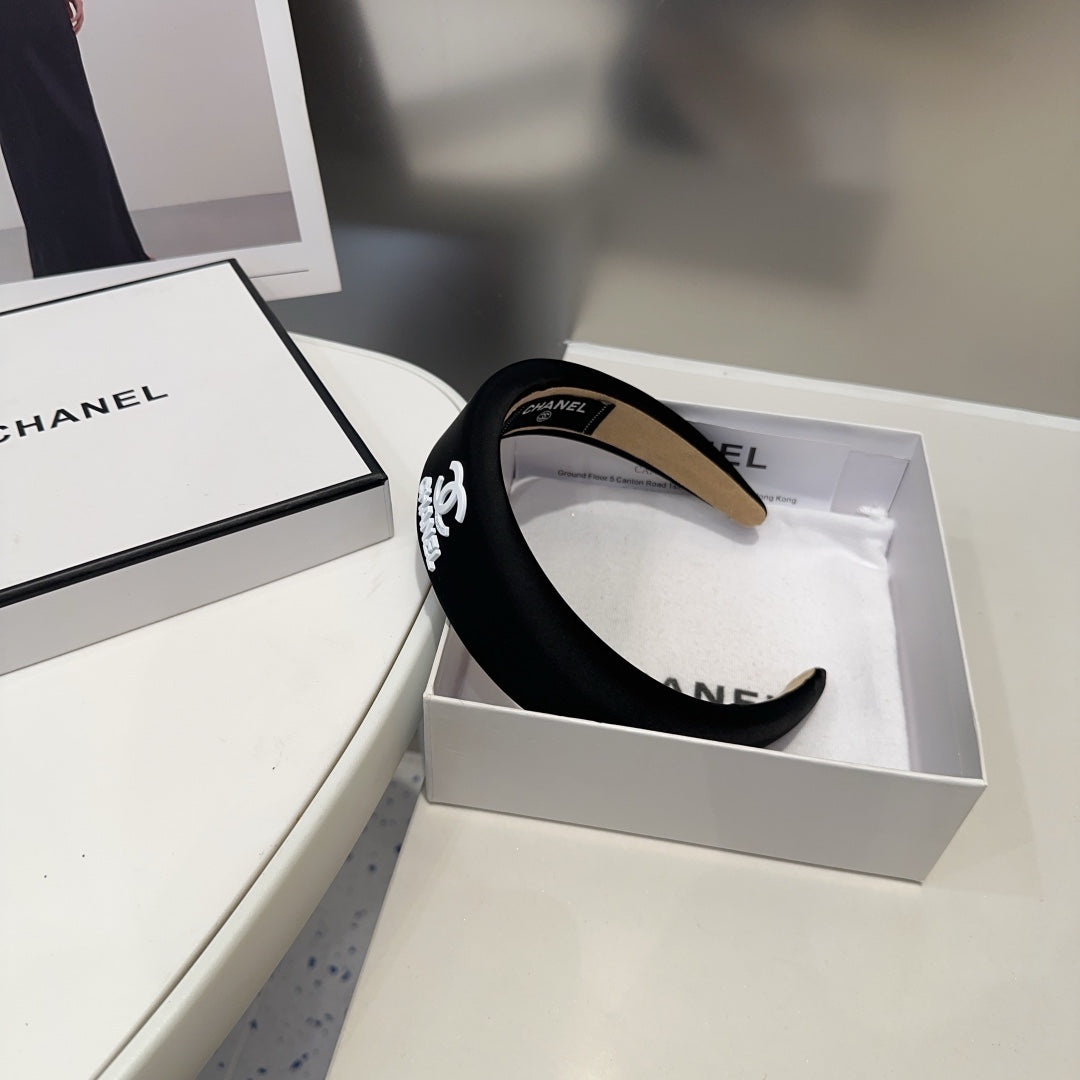 BLACK FABRIC HAIRBAND 418940