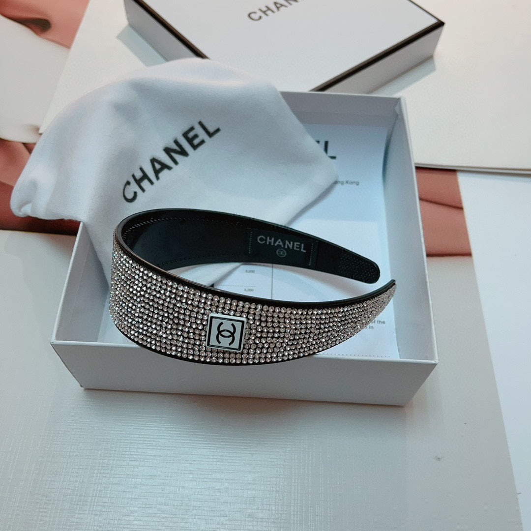 WHITE WITH CRYSTALS HAIRBAND RESIN FOR WOMEN 124679